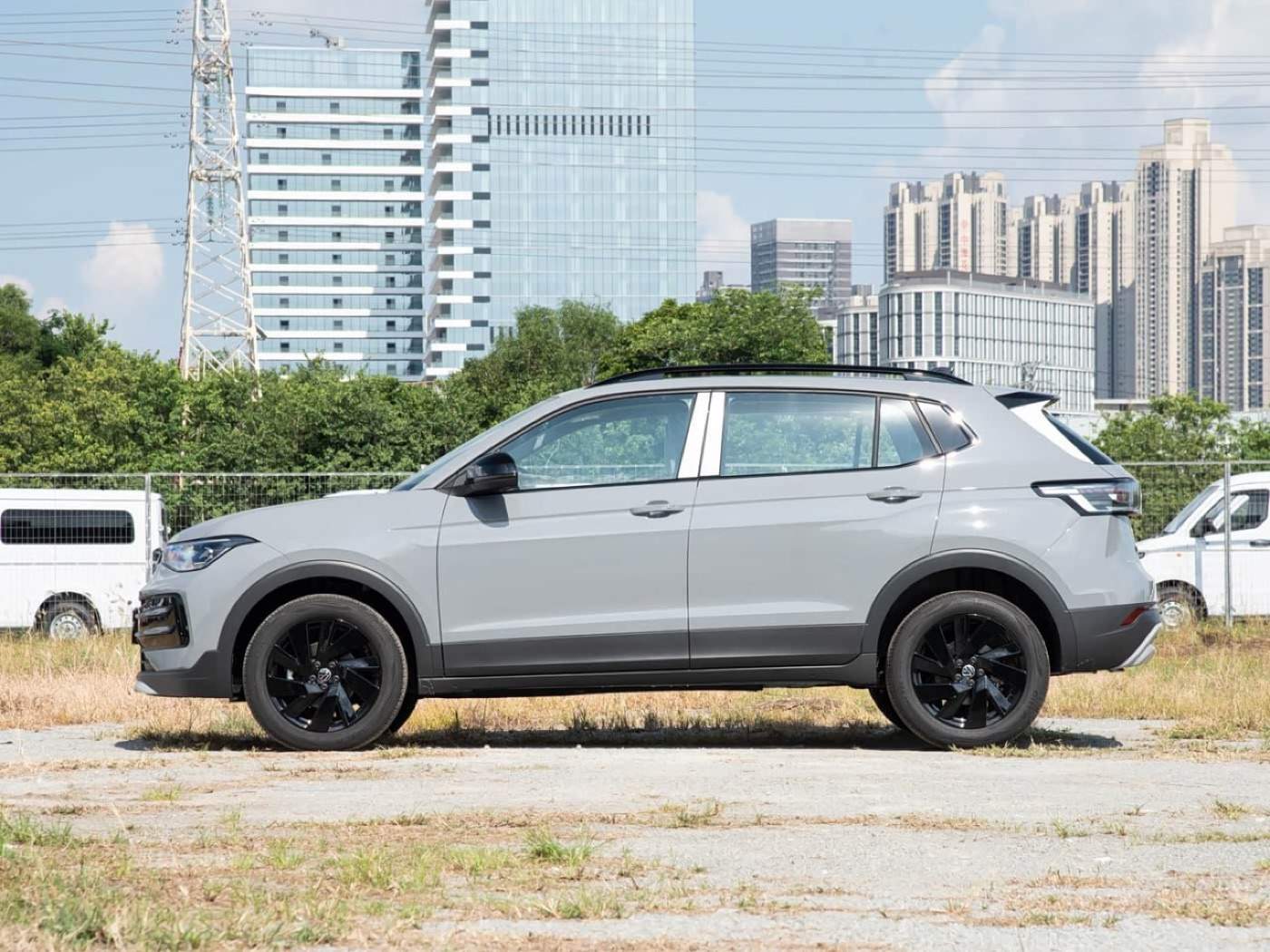 Volkswagen Tharu XR